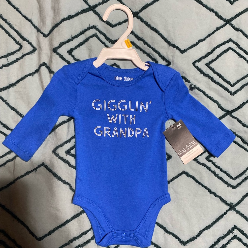‘Gigglin With Grandpa’ Longesleeve Onesie
